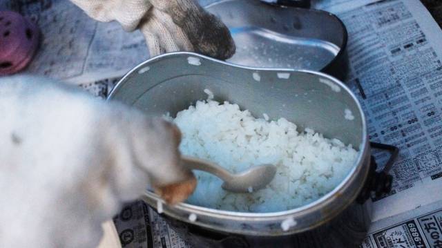 ロゴスの飯盒を使ったご飯の炊き方 美味しく炊けるコツは キャンピーポー