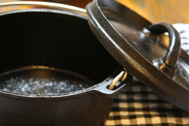 SOTOのステンレス製ダッチオーブンで燻製を作ってみよう！